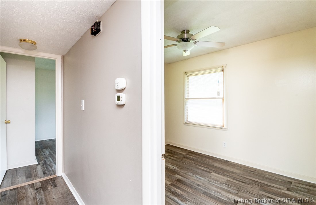406 Mouser Street Property Photo 37