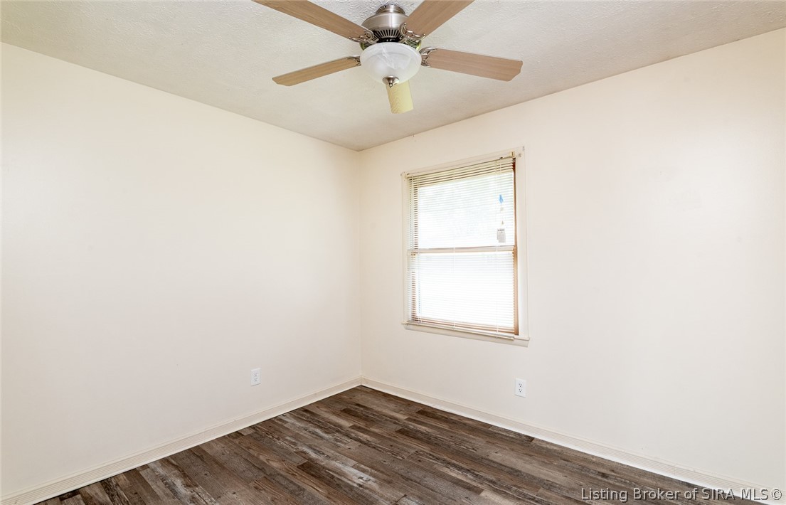 406 Mouser Street Property Photo 38