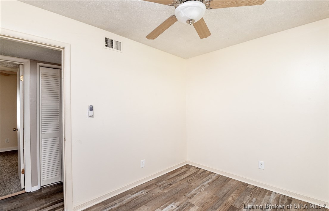 406 Mouser Street Property Photo 39