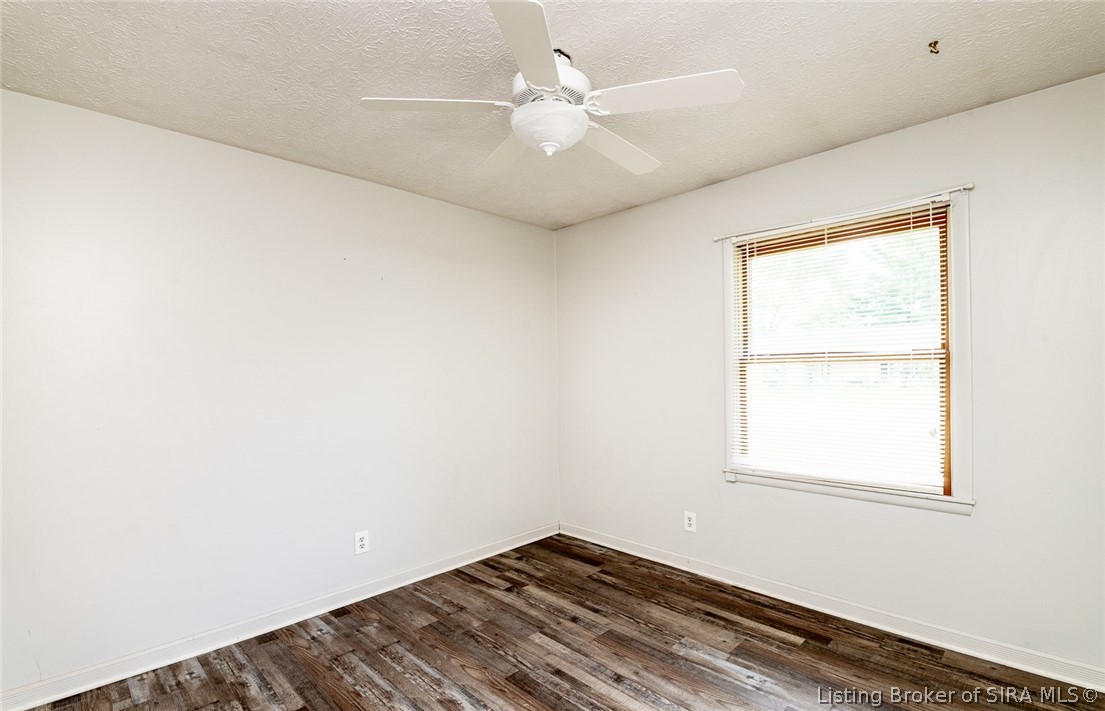 406 Mouser Street Property Photo 42