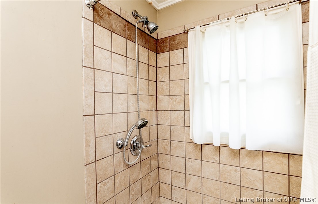 406 Mouser Street Property Photo 52