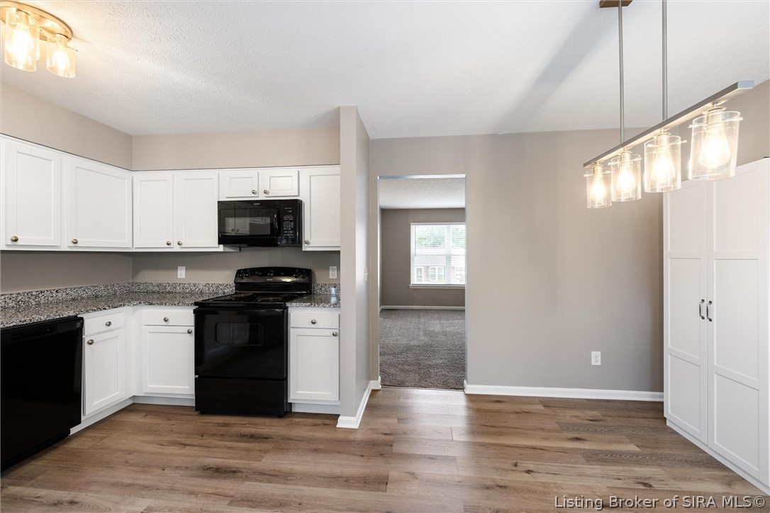 4600 Scott Drive Property Photo 12