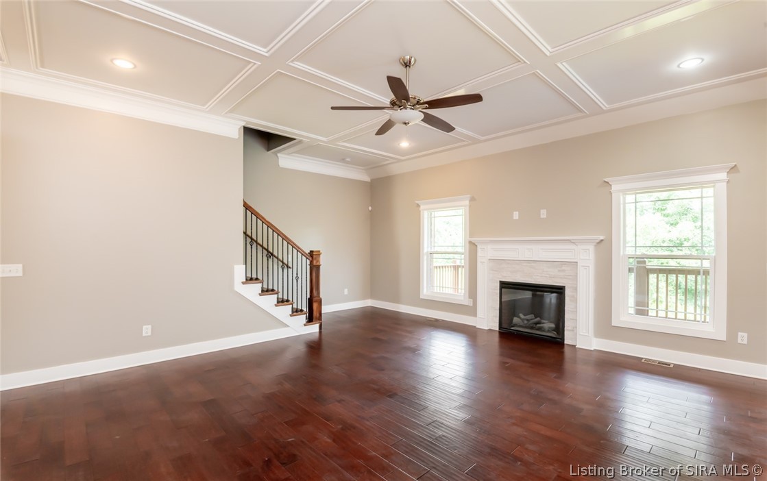 2018 Vincennes Place Property Photo 8