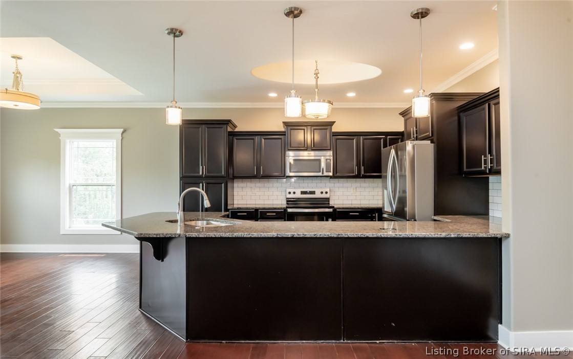 2018 Vincennes Place Property Photo 15
