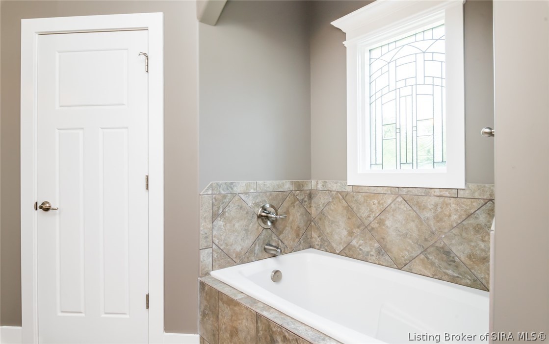 2018 Vincennes Place Property Photo 37