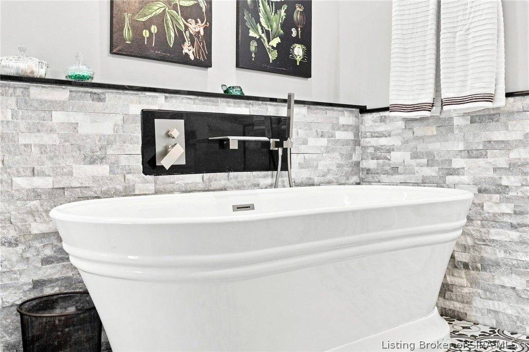 12402 Hermitage Trail Property Photo 44