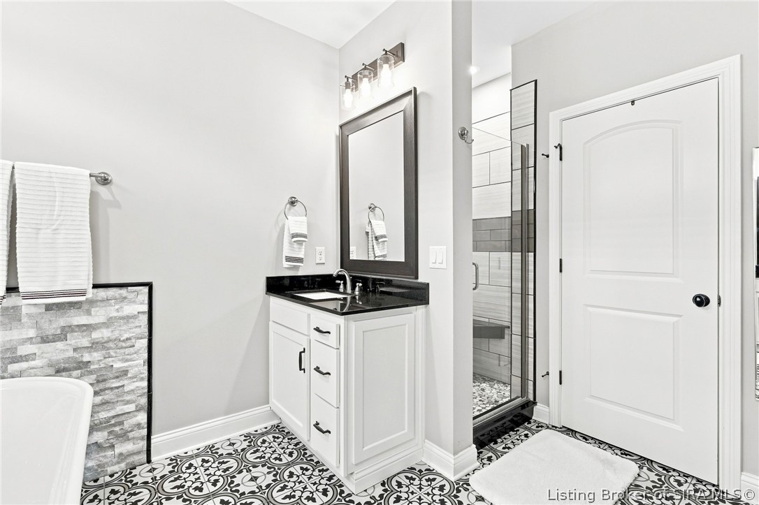 12402 Hermitage Trail Property Photo 45