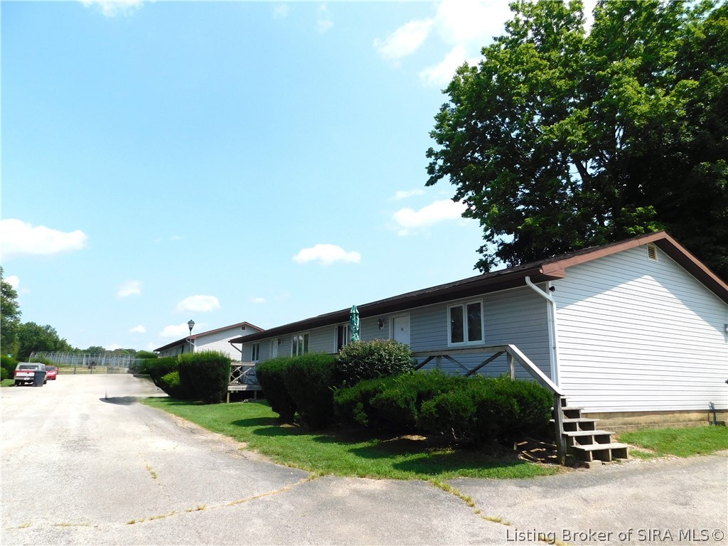 10 Campbell Court Property Photo 3