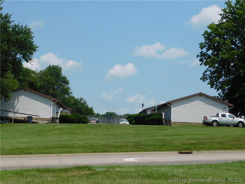 10 Campbell Court Property Photo 5