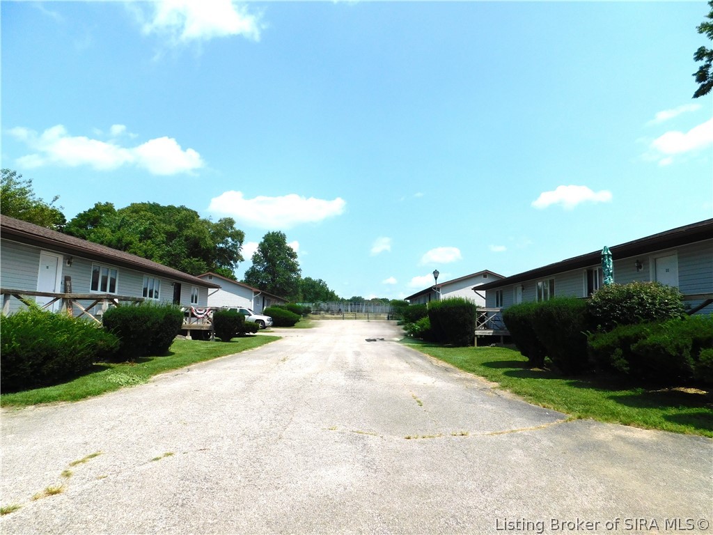 10 Campbell Court Property Photo 9