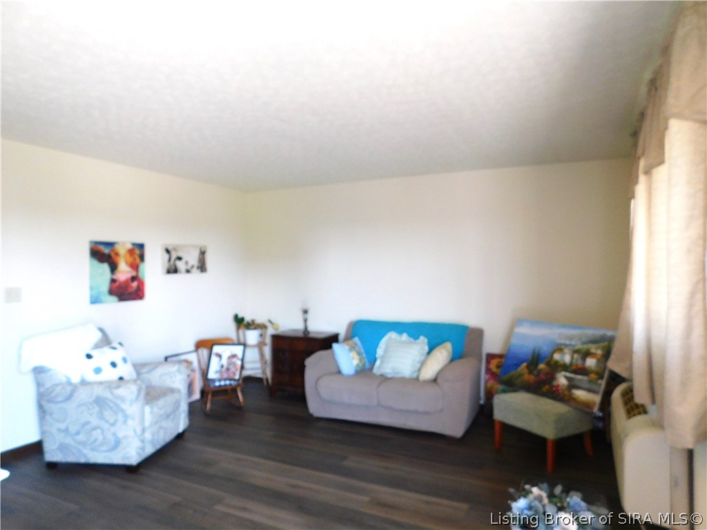 10 Campbell Court Property Photo 13