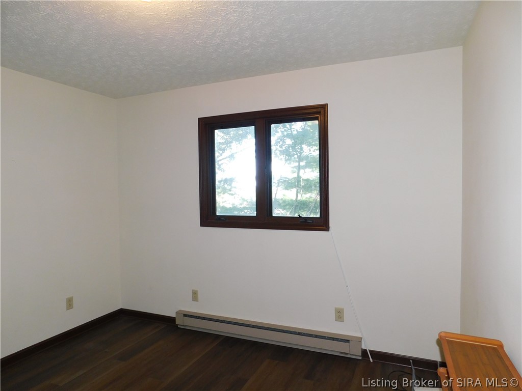 10 Campbell Court Property Photo 20