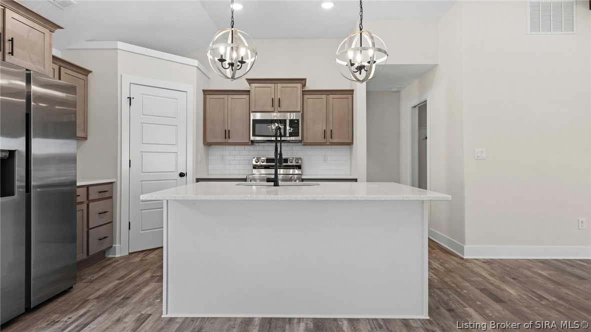 904 Rockabilly Court Property Photo 7