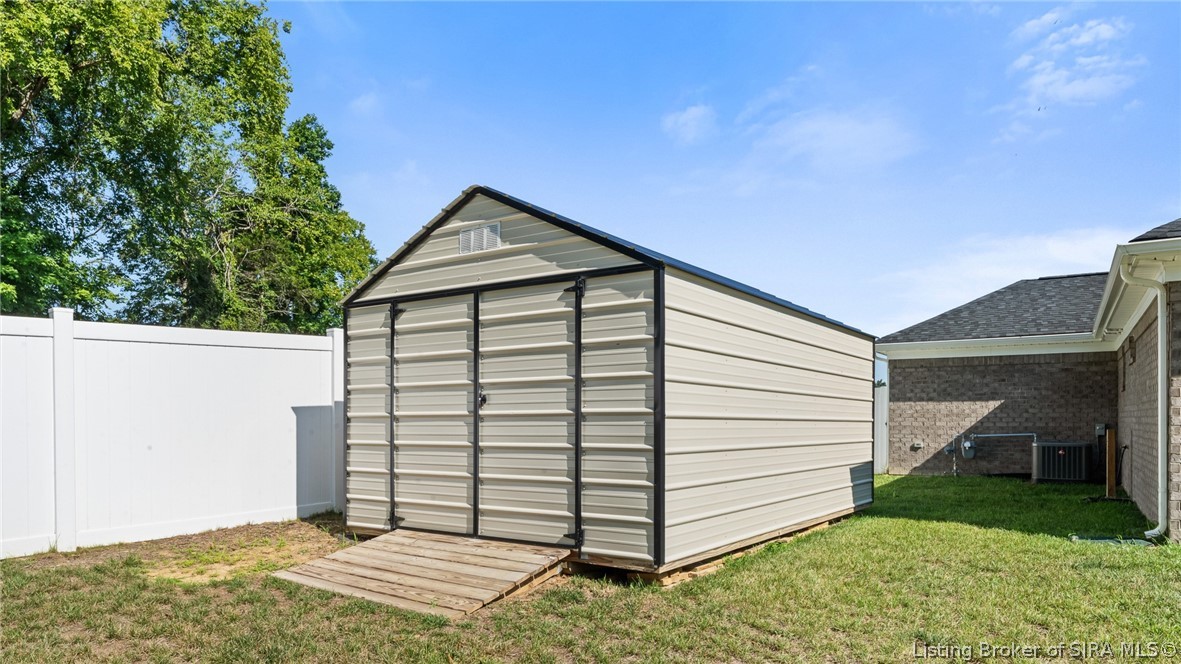 904 Rockabilly Court Property Photo 32