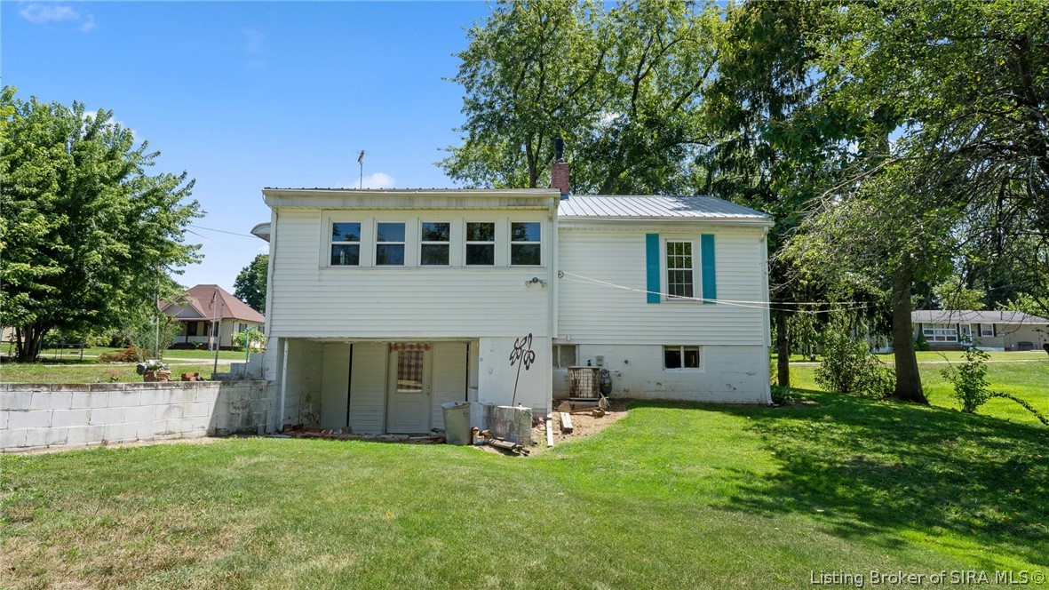 814 N College Avenue Property Photo 5