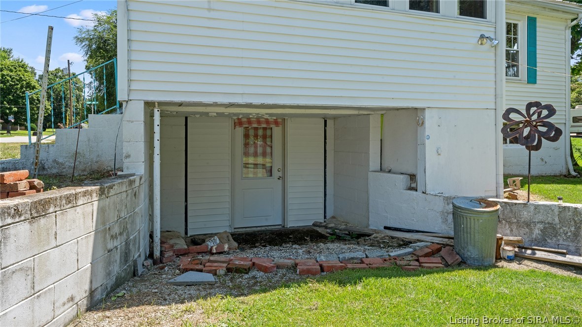 814 N College Avenue Property Photo 10