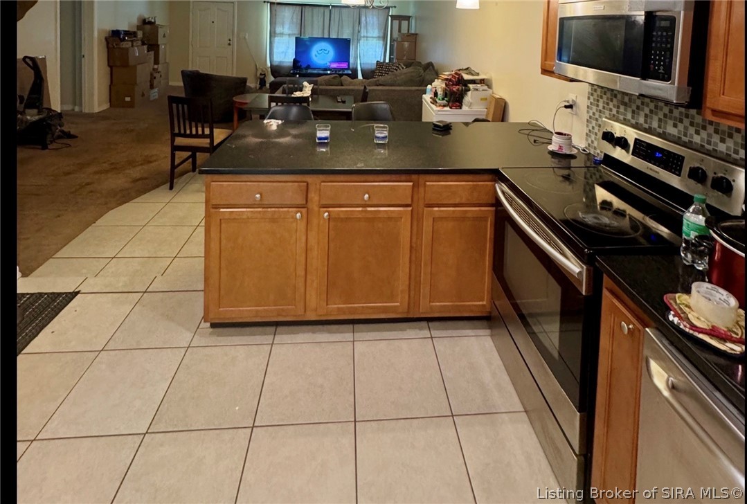 19214 Highway 62 Property Photo 5