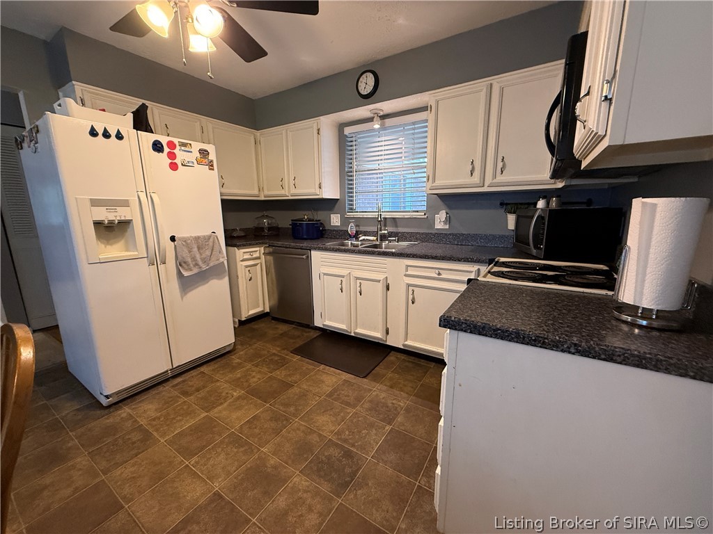 1018 Castlewood Drive Property Photo 5