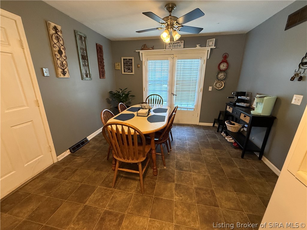 1018 Castlewood Drive Property Photo 8