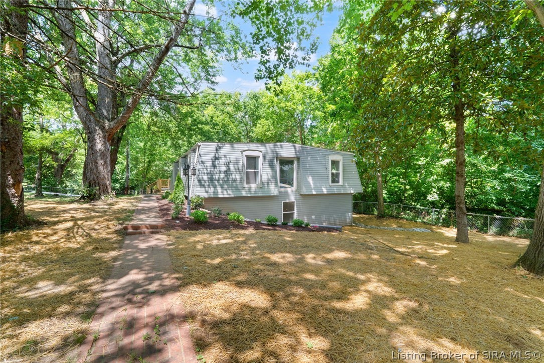 2540 E Oak Street Property Photo 1