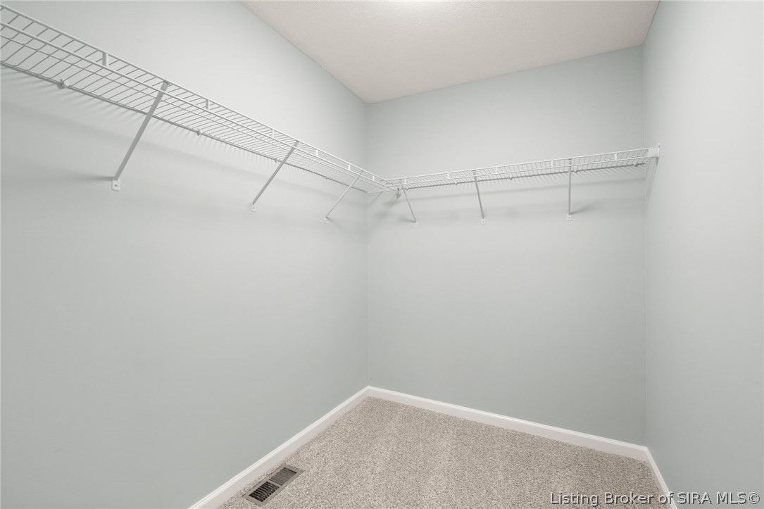 2540 E Oak Street Property Photo 22