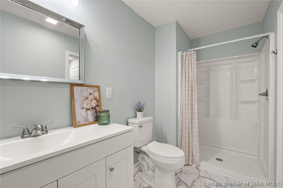 2540 E Oak Street Property Photo 25