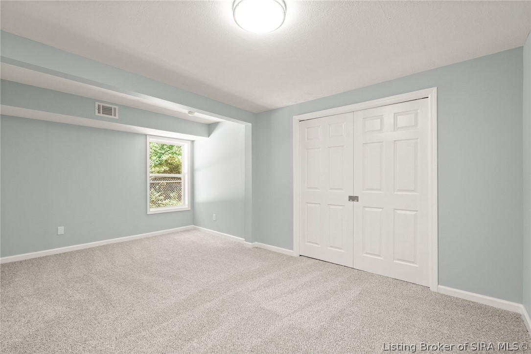 2540 E Oak Street Property Photo 48