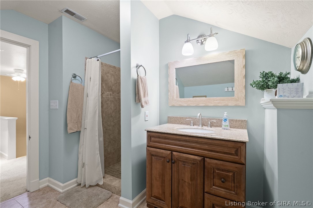 140 E High Street Property Photo 42