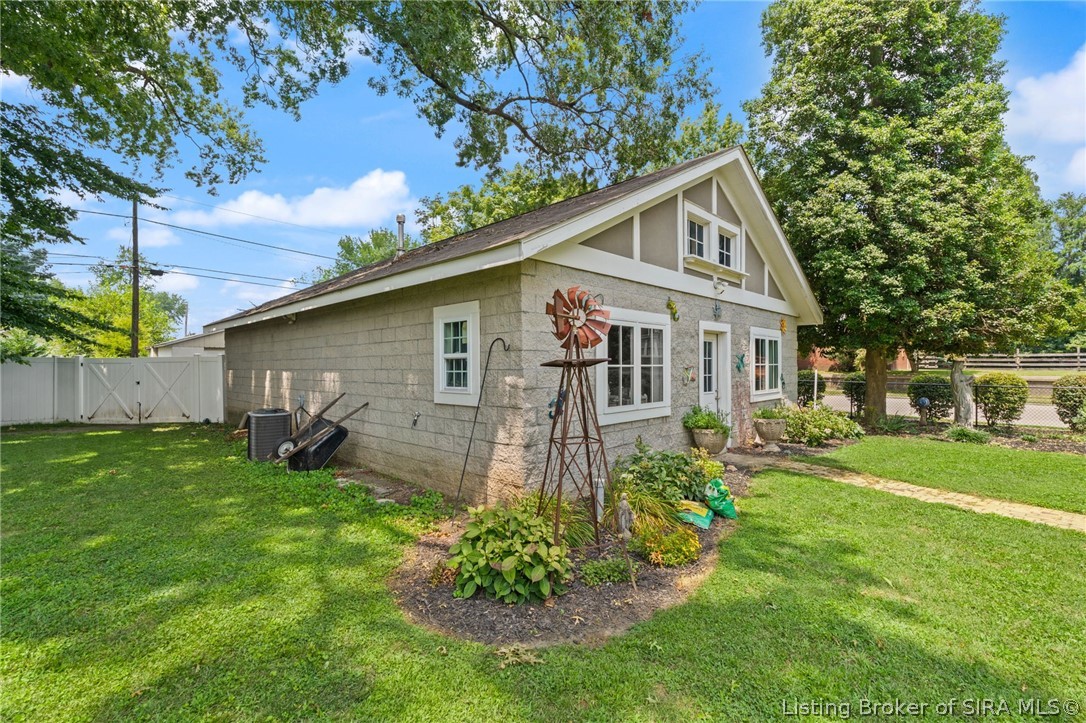 140 E High Street Property Photo 65