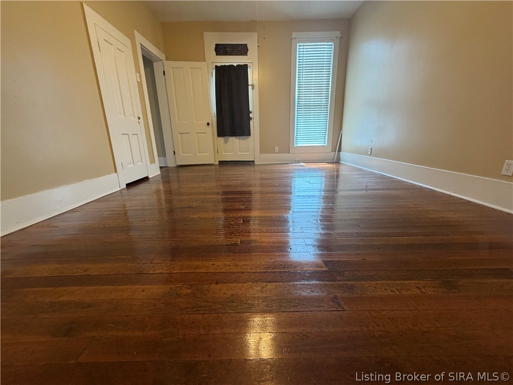 202 E Hackberry Street Property Photo 9