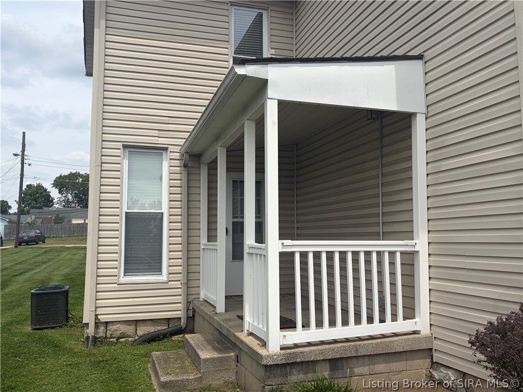 202 E Hackberry Street Property Photo 13