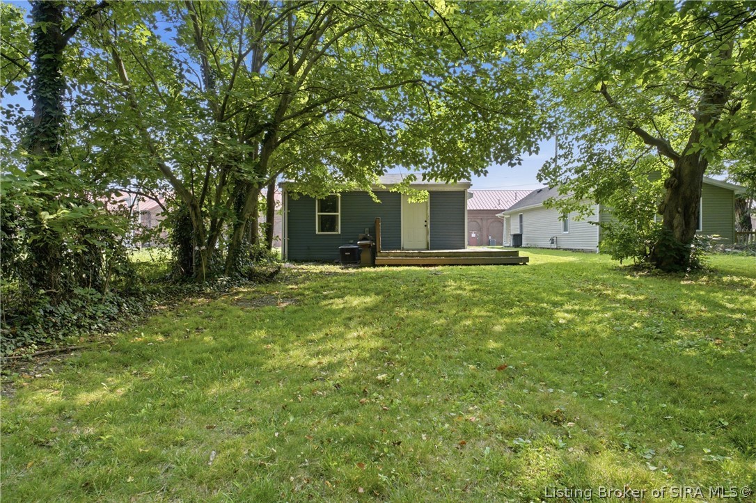1037 Watt Street Property Photo 33