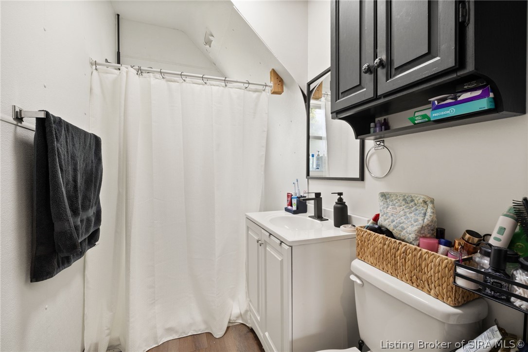 722 W 7th Street Property Photo 24