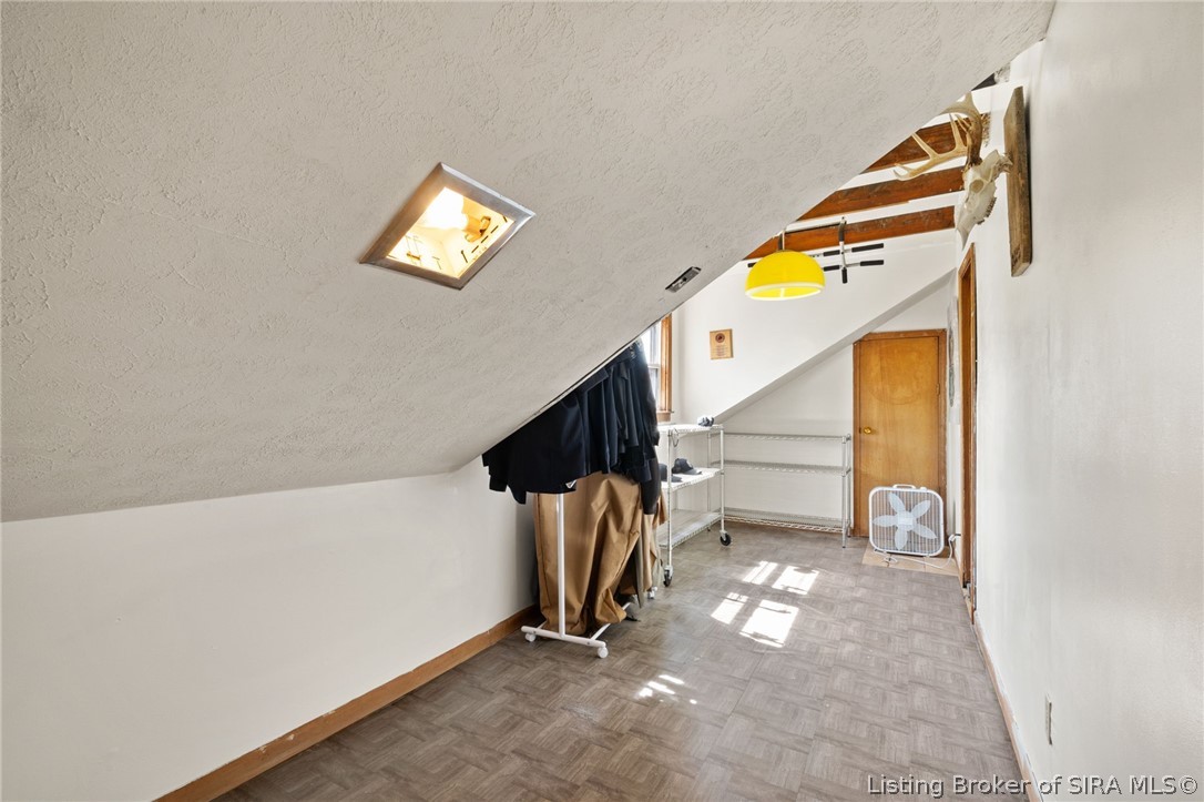 722 W 7th Street Property Photo 32