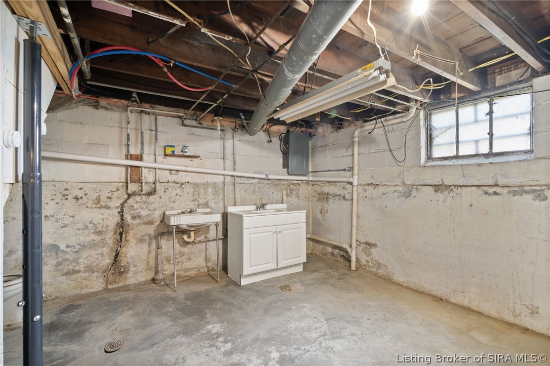 722 W 7th Street Property Photo 37