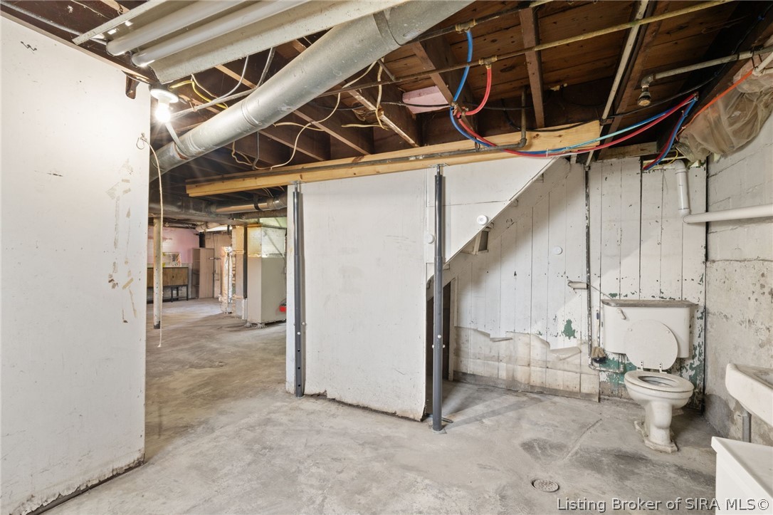 722 W 7th Street Property Photo 38