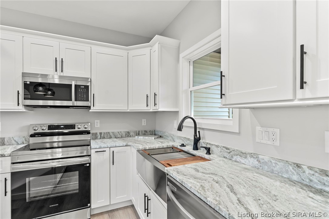 20 S West Paine Street Property Photo 8