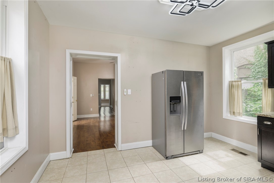 617 E Elm Street Property Photo 13