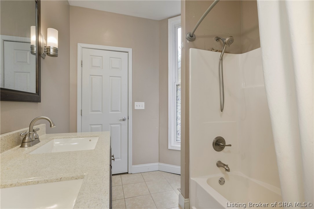 617 E Elm Street Property Photo 19