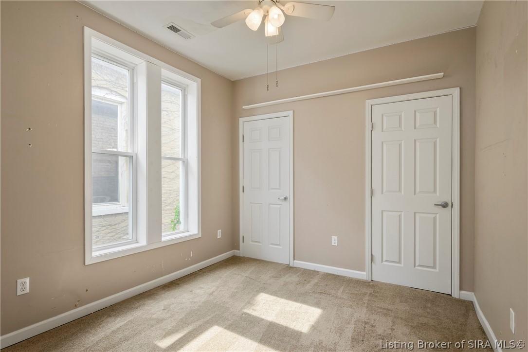 617 E Elm Street Property Photo 24