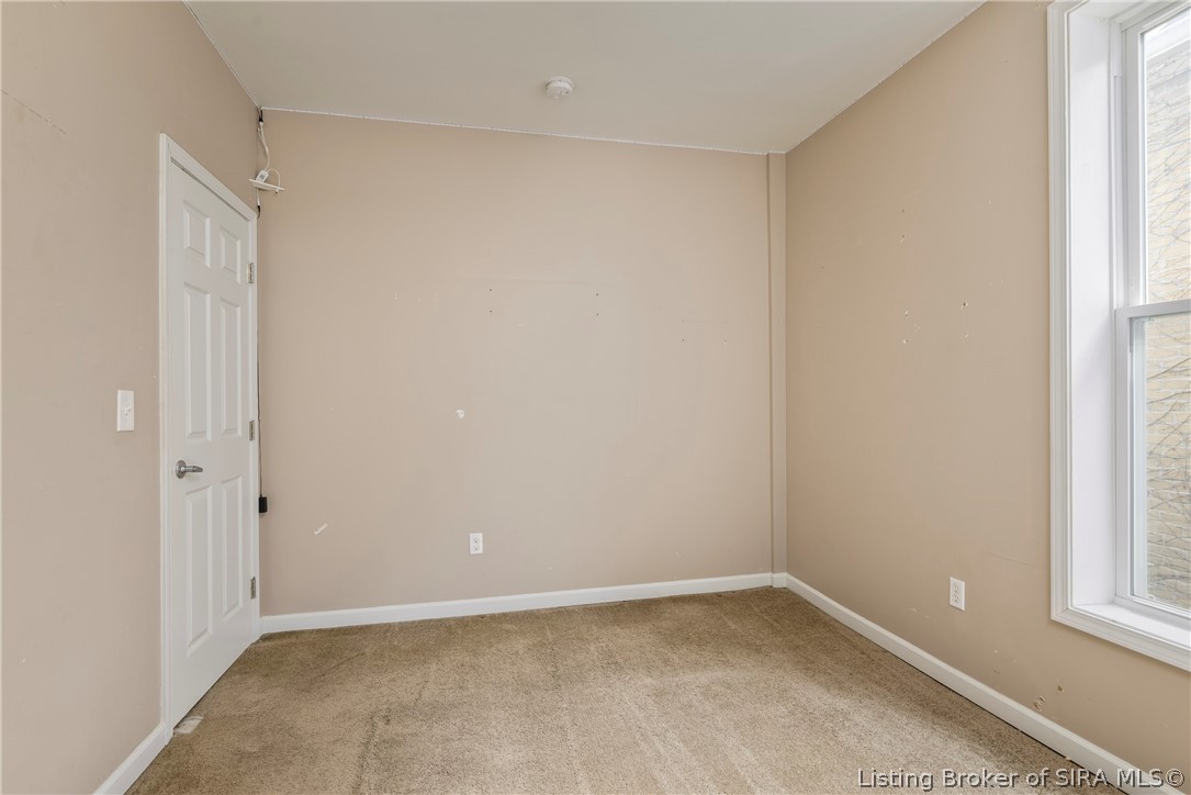617 E Elm Street Property Photo 25