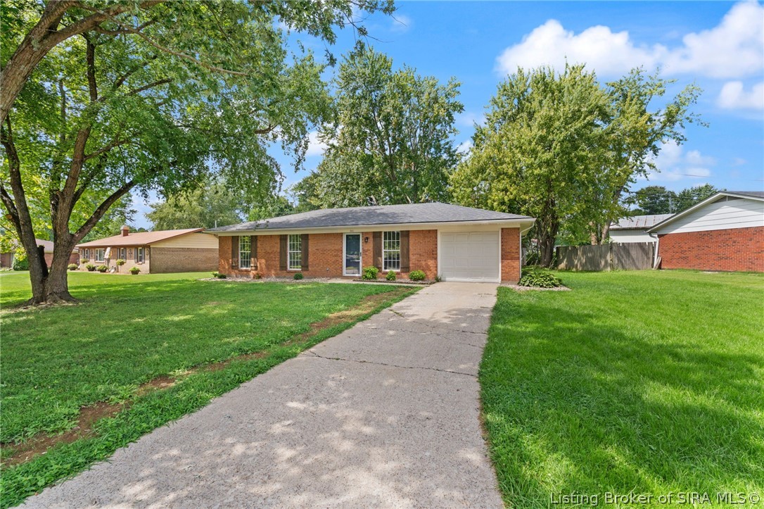301 Glendale Drive Property Photo 2