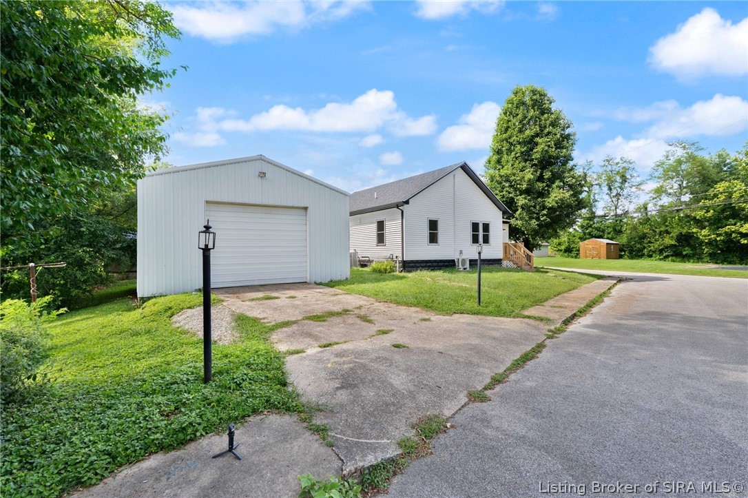 107 S Townsend Drive Property Photo 7