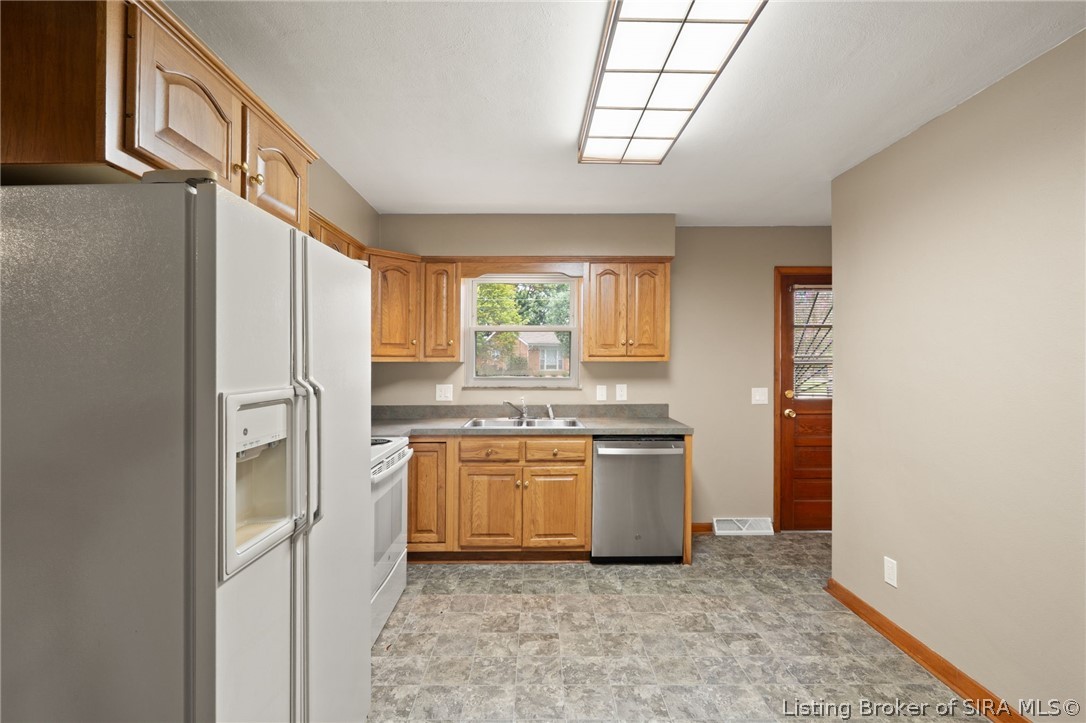 409 Wedgewood Drive Property Photo 8