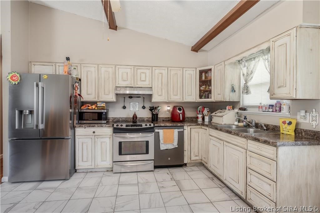 741 Wanda Street Property Photo 10