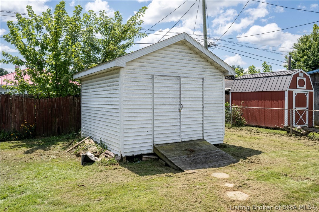 741 Wanda Street Property Photo 29