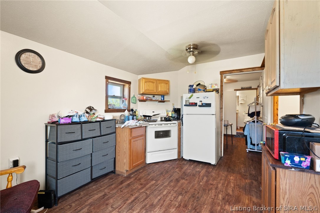 400 N Belcher Road Property Photo 57