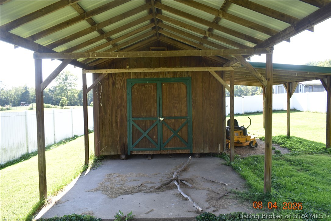 8131 S Co Rd 325 E Property Photo 5