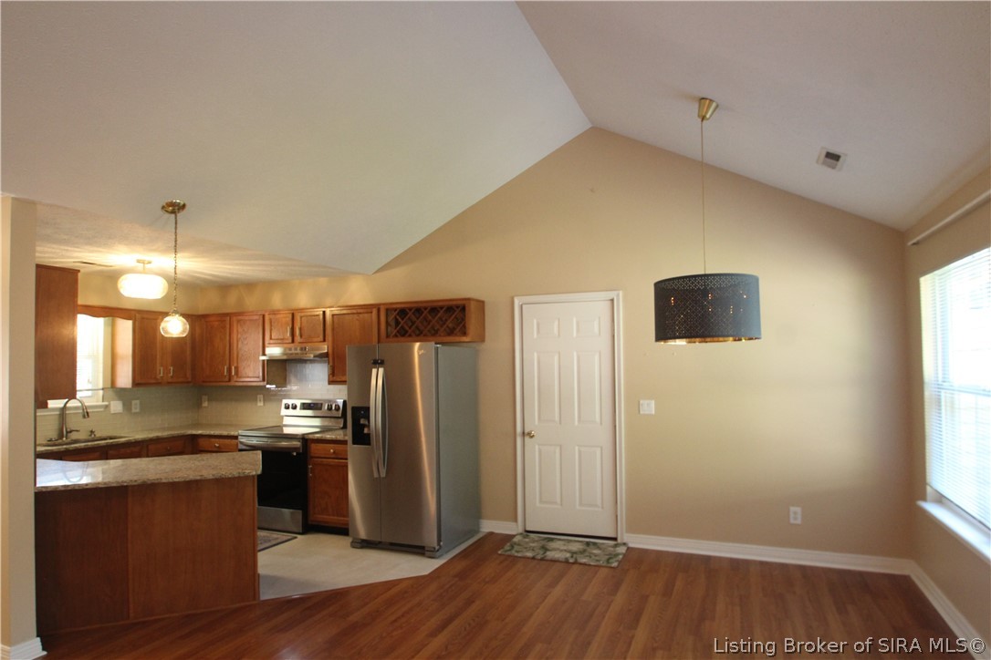 1802 Payne Street Property Photo 7