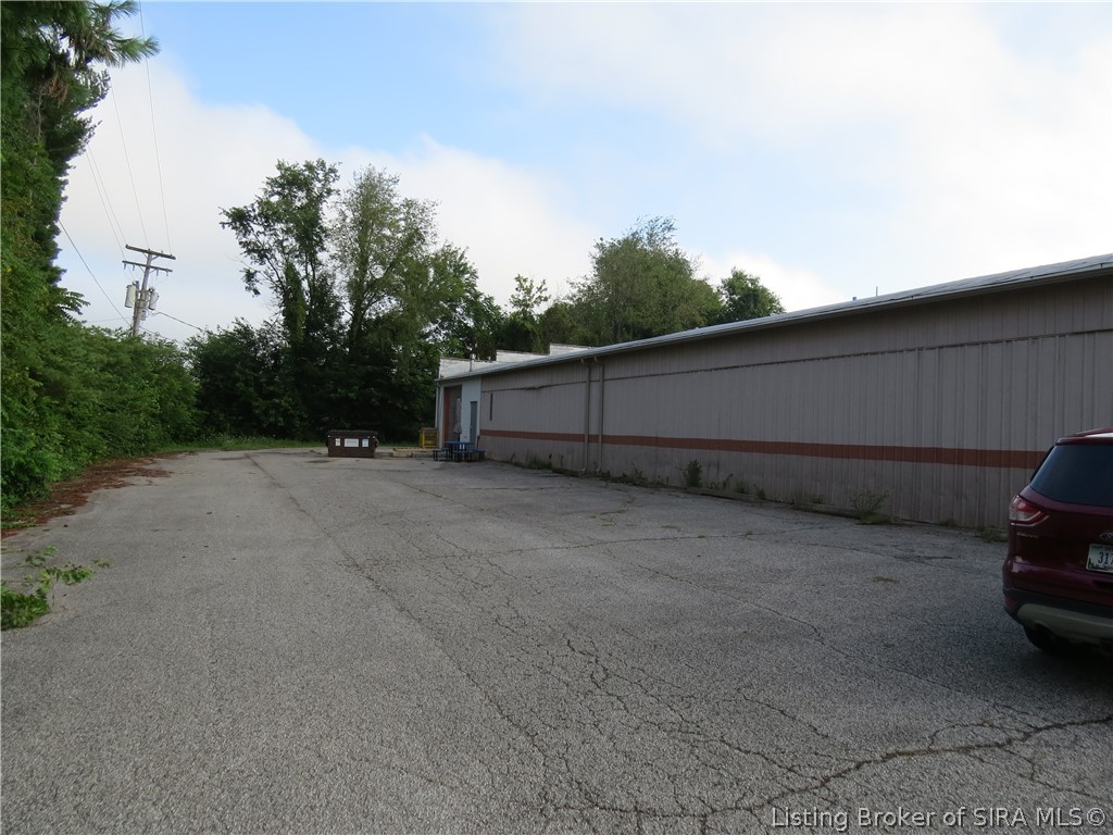 1302 Hackberry Street Property Photo 3
